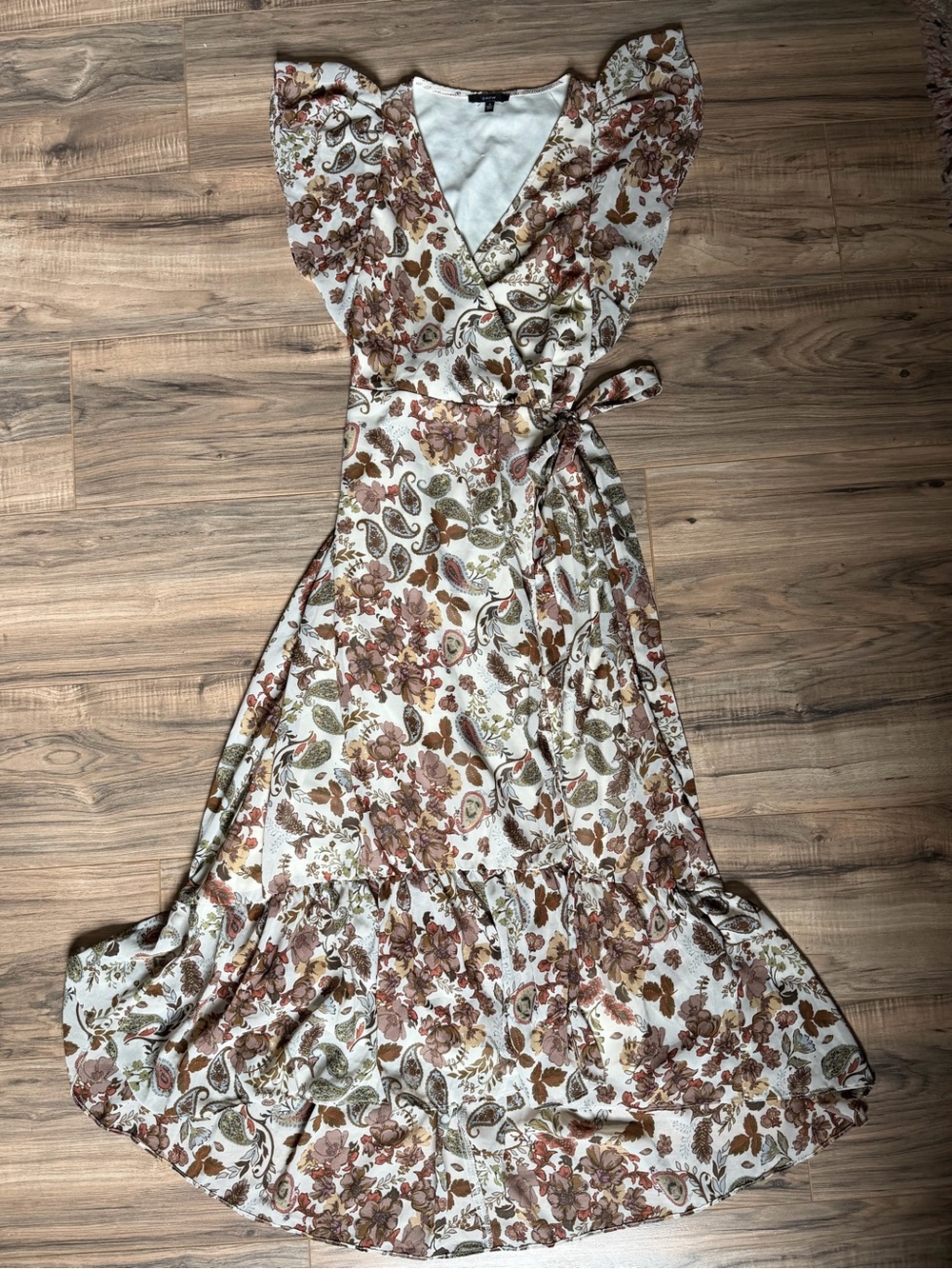 Floral Fall 🍂Paisley Wrap Maxi Dress – Size Small
